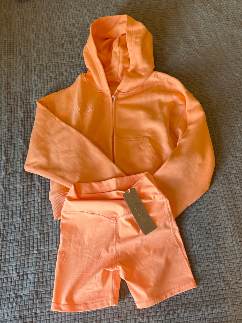 ACTA Set Peach Utility Zip Jacket and biker shorts - Picture 2 of 11